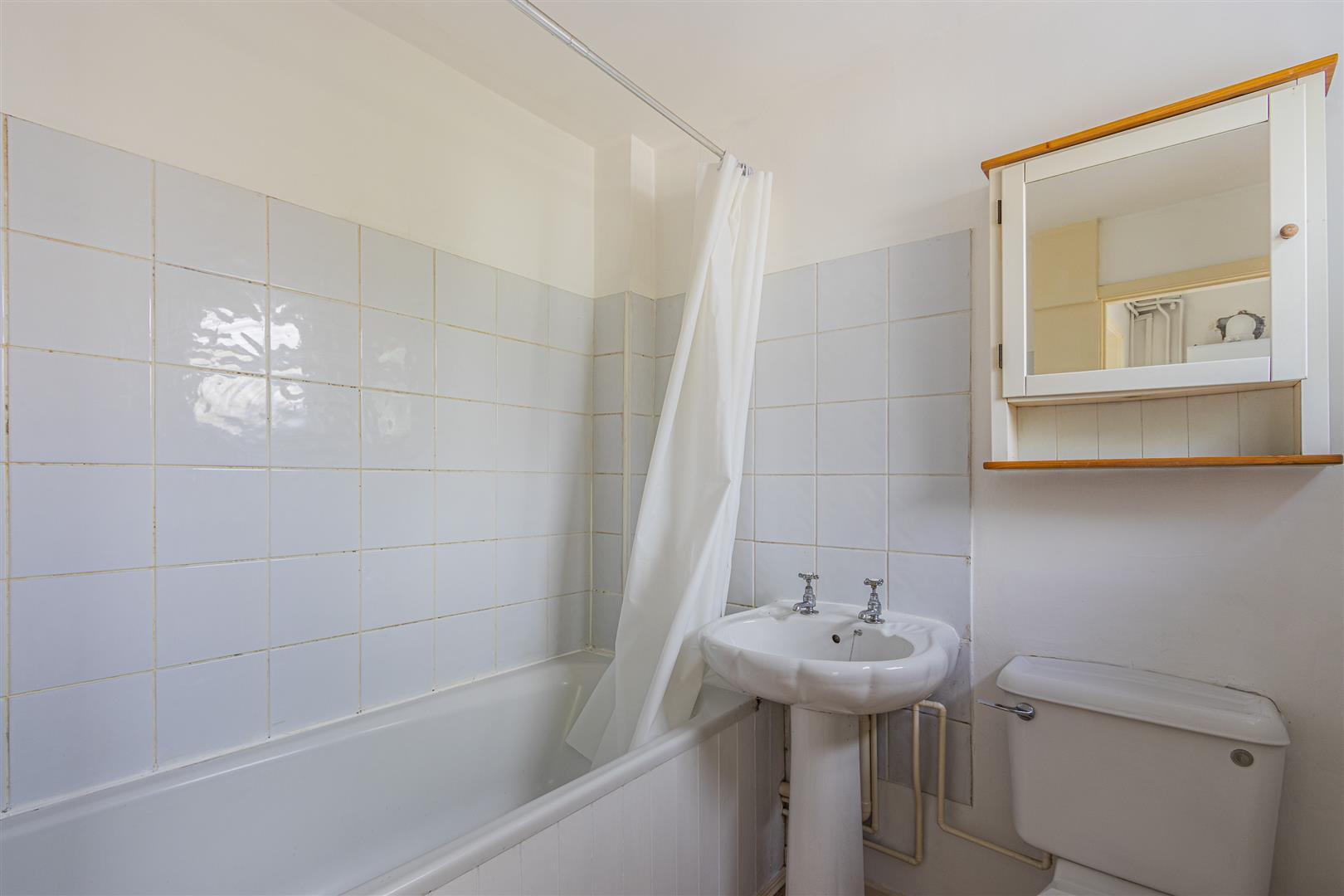 MALDWYN STREET, PONTCANNA Jeffrey Ross Estate Agents